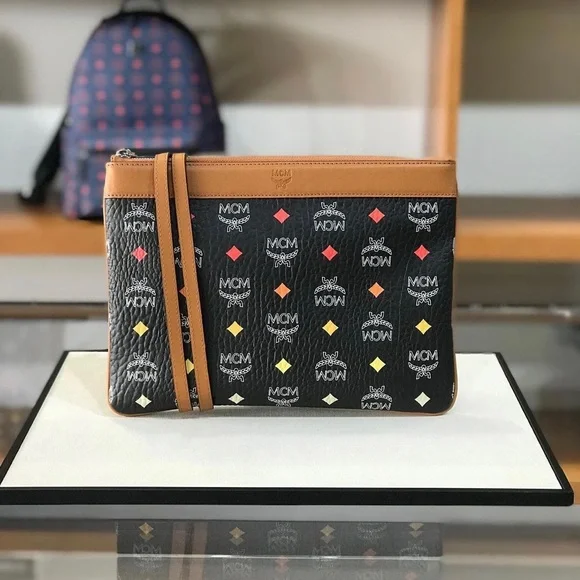 Limited stock! Price firm! MCM medium size crossbody pouch $480+ tax - Picture 6 of 12